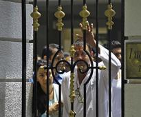 Sanjay Dutt shifted from ‘anda’ cell, to remain in Arthur Road jail for now