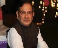 Ban all IPL fixers, demands Sharad Yadav